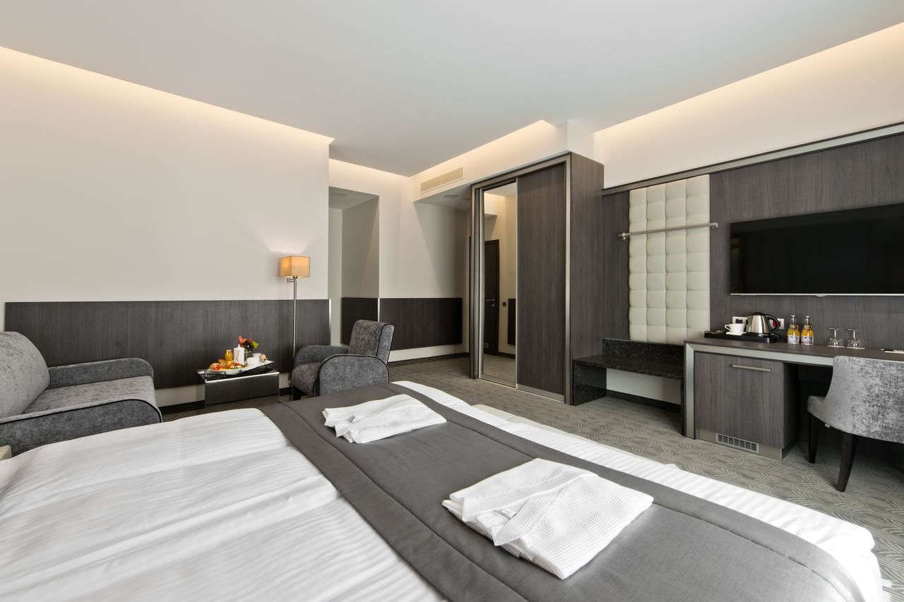 Отель Congress Avenue Hotel Вильнюс-13