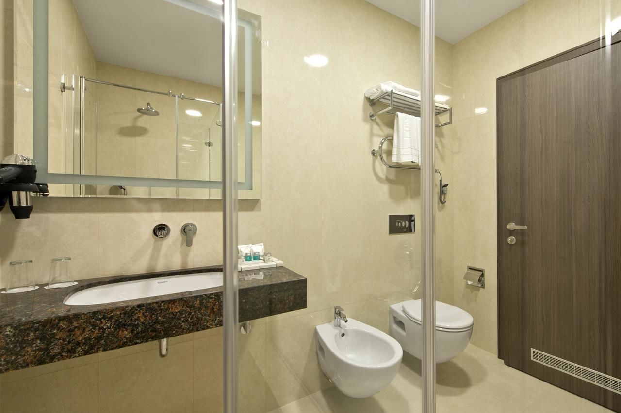 Отель Congress Avenue Hotel Вильнюс