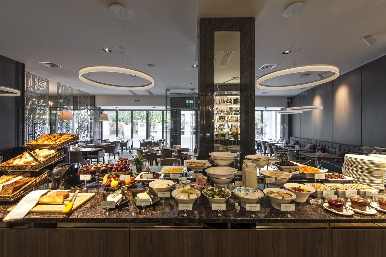 Отель Congress Avenue Hotel Вильнюс